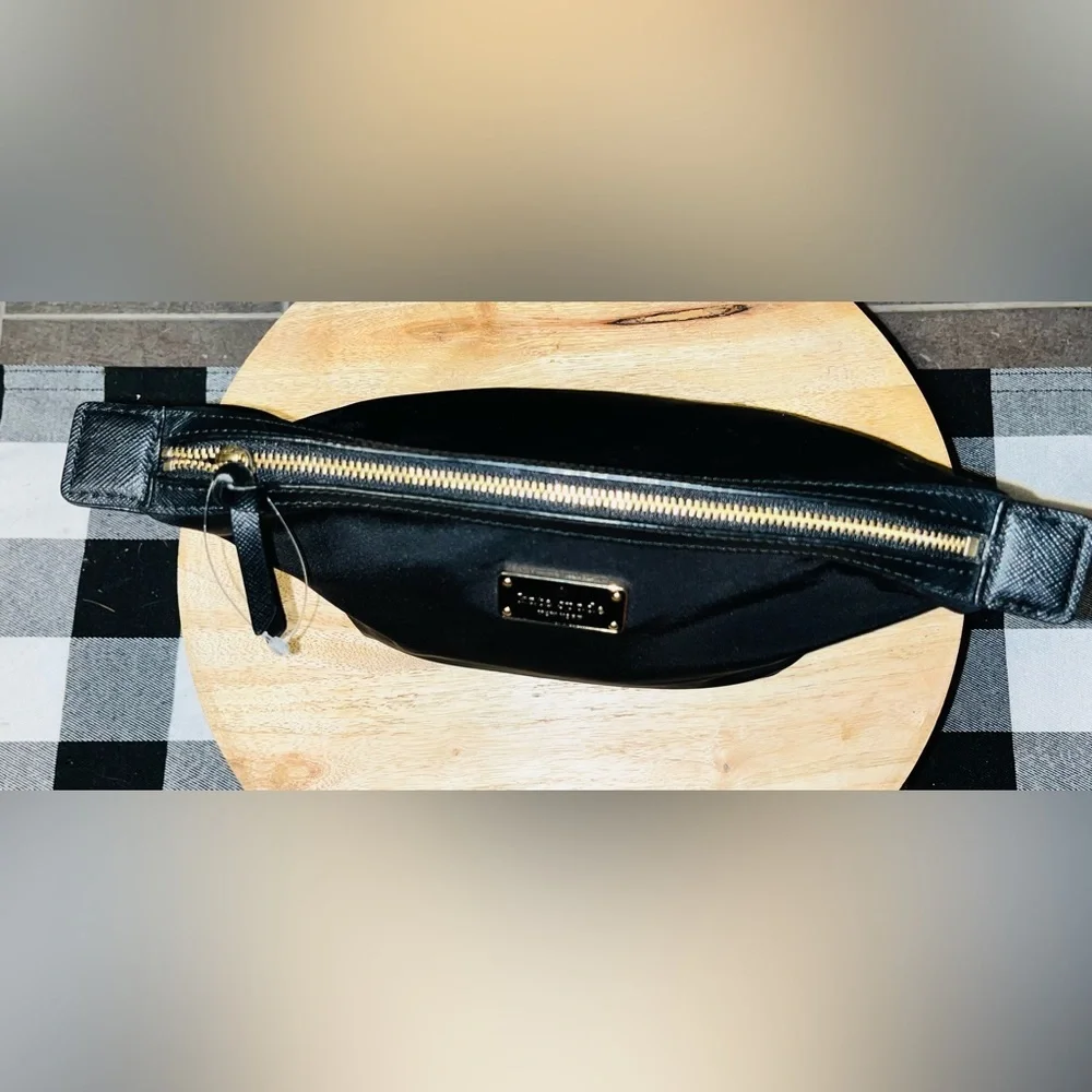 KATE SPADE Cosmetic Case - Picture 3 of 8